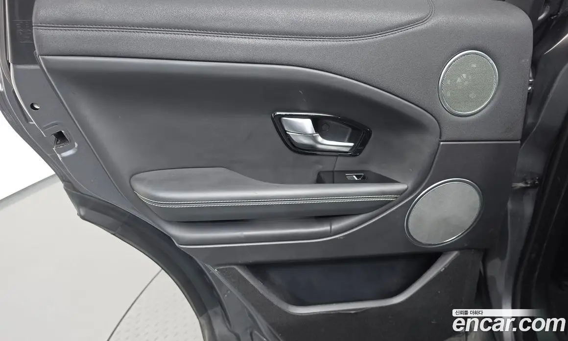 Land Rover Range Rover Evoque 2018 2.0 автомат (гидро), фото 15