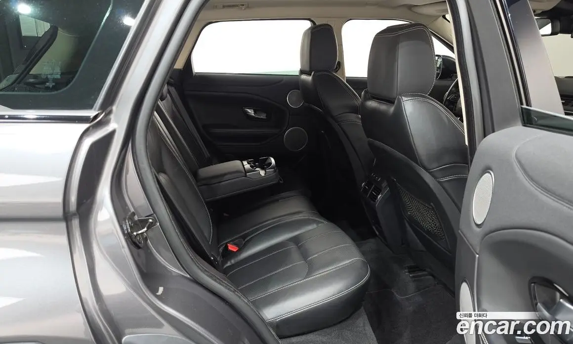 Land Rover Range Rover Evoque 2018 2.0 автомат (гидро), фото 17