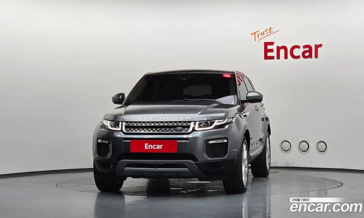 Land Rover Range Rover Evoque 2018 2.0 автомат (гидро), фото 3