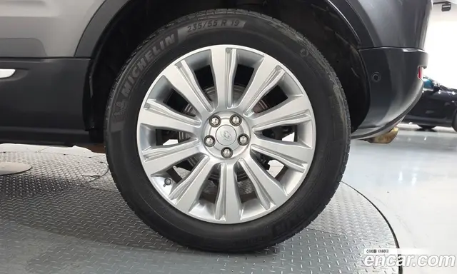 Land Rover Range Rover Evoque 2018 2.0 автомат (гидро), миниатюра 7