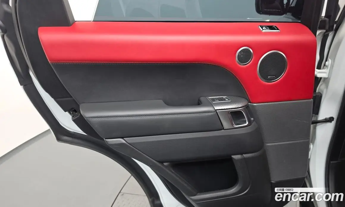 Land Rover Range Rover Sport 2019 3.0 автомат (гидро), фото 15 Land Rover Range Rover Sport 2019 3.0 автомат (гидро), фото 15