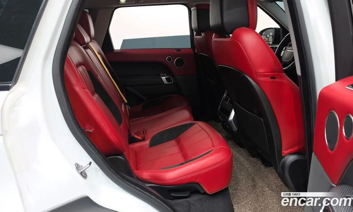 Land Rover Range Rover Sport 2019 3.0 автомат (гидро), фото 17 Land Rover Range Rover Sport 2019 3.0 автомат (гидро), фото 17