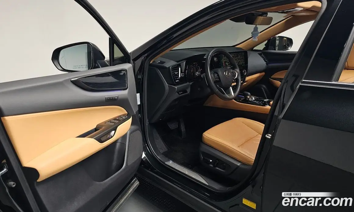 Lexus NX 2025 2.5 автомат (гидро), фото 13