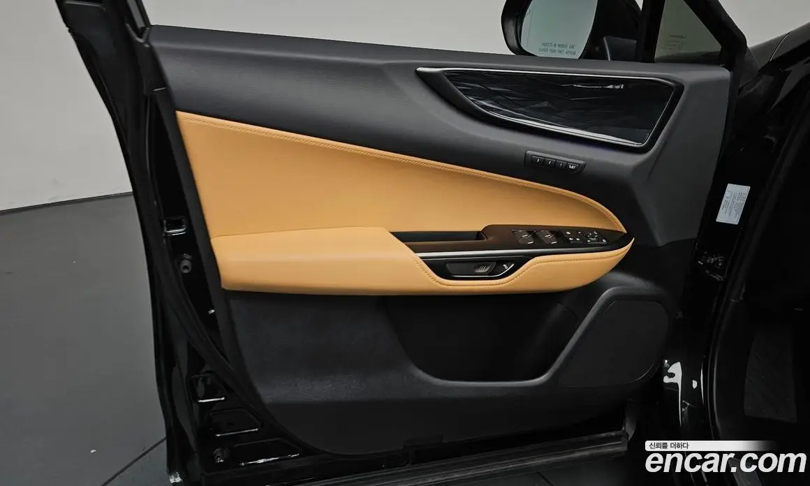 Lexus NX 2025 2.5 автомат (гидро), фото 14