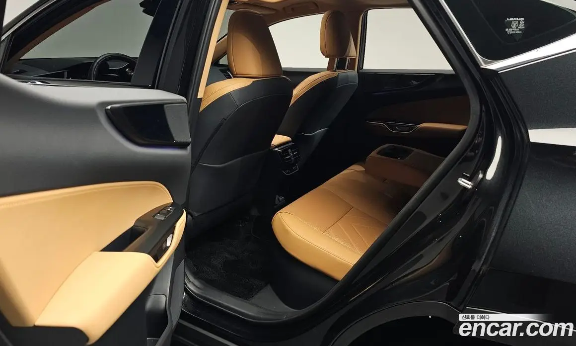 Lexus NX 2025 2.5 автомат (гидро), фото 16