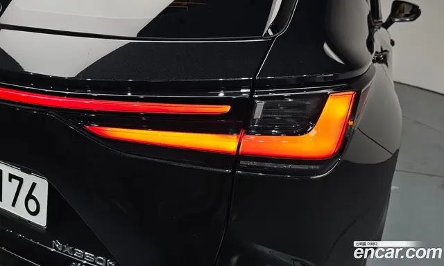 Lexus NX 2025 2.5 автомат (гидро), миниатюра 9