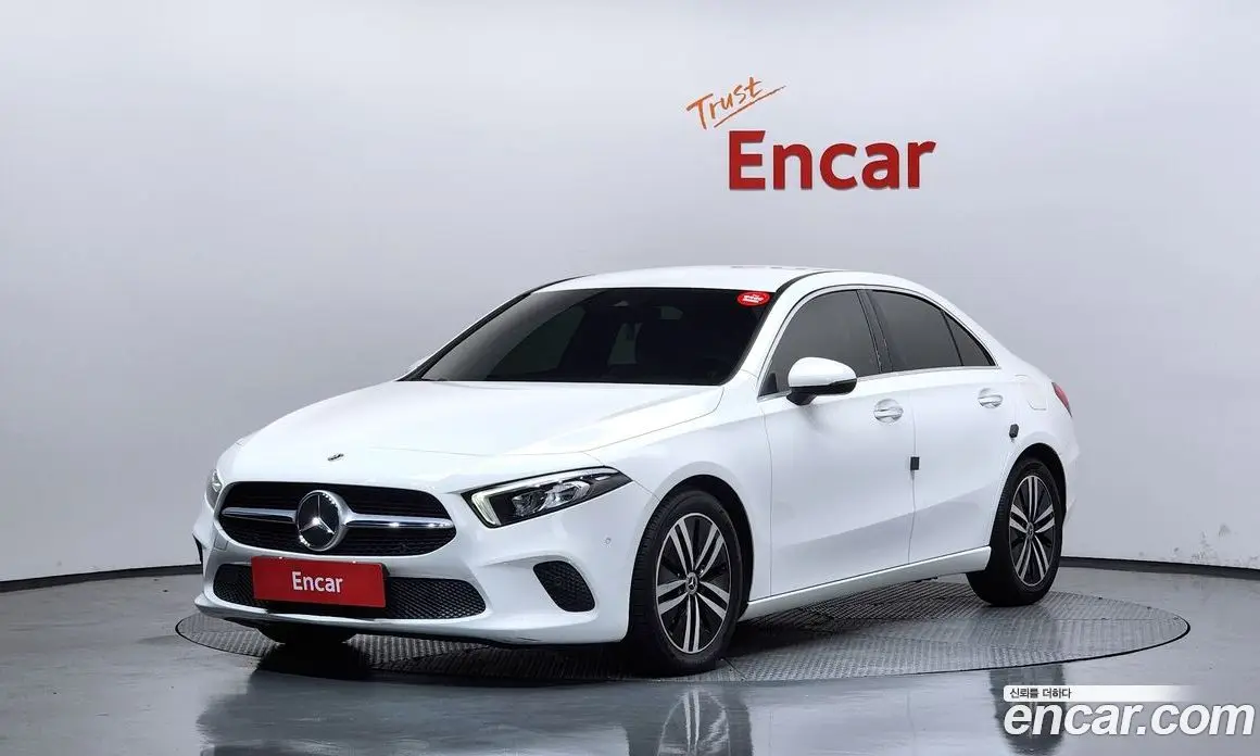 Mercedes-Benz A-Class 2021 2.0 автомат (гидро), фото 1 Mercedes-Benz A-Class 2021 2.0 автомат (гидро), фото 1