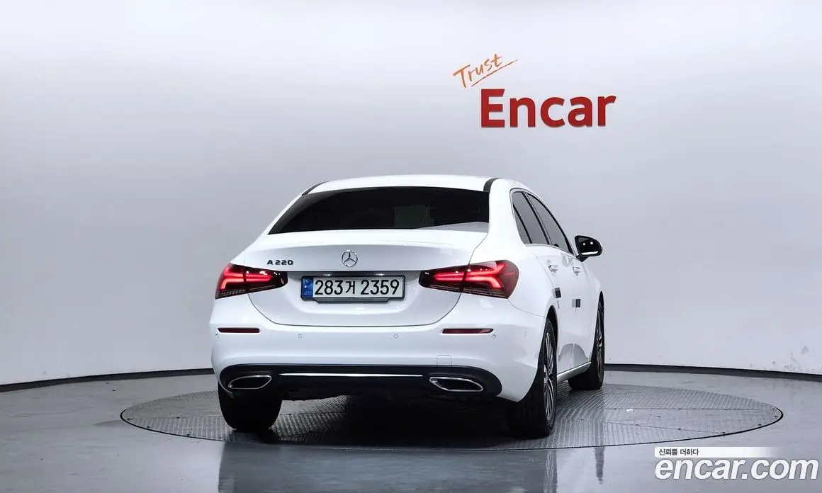 Mercedes-Benz A-Class 2021 2.0 автомат (гидро), фото 4 Mercedes-Benz A-Class 2021 2.0 автомат (гидро), фото 4