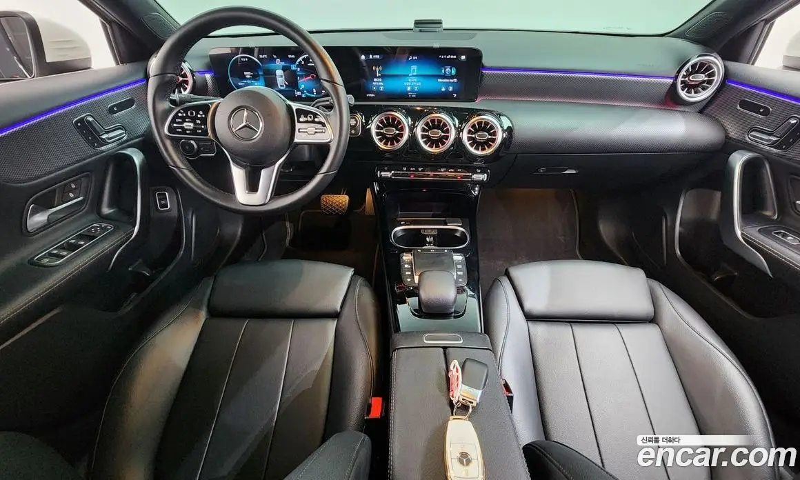 Mercedes-Benz A-Class 2021 2.0 автомат (гидро), фото 10 Mercedes-Benz A-Class 2021 2.0 автомат (гидро), фото 10