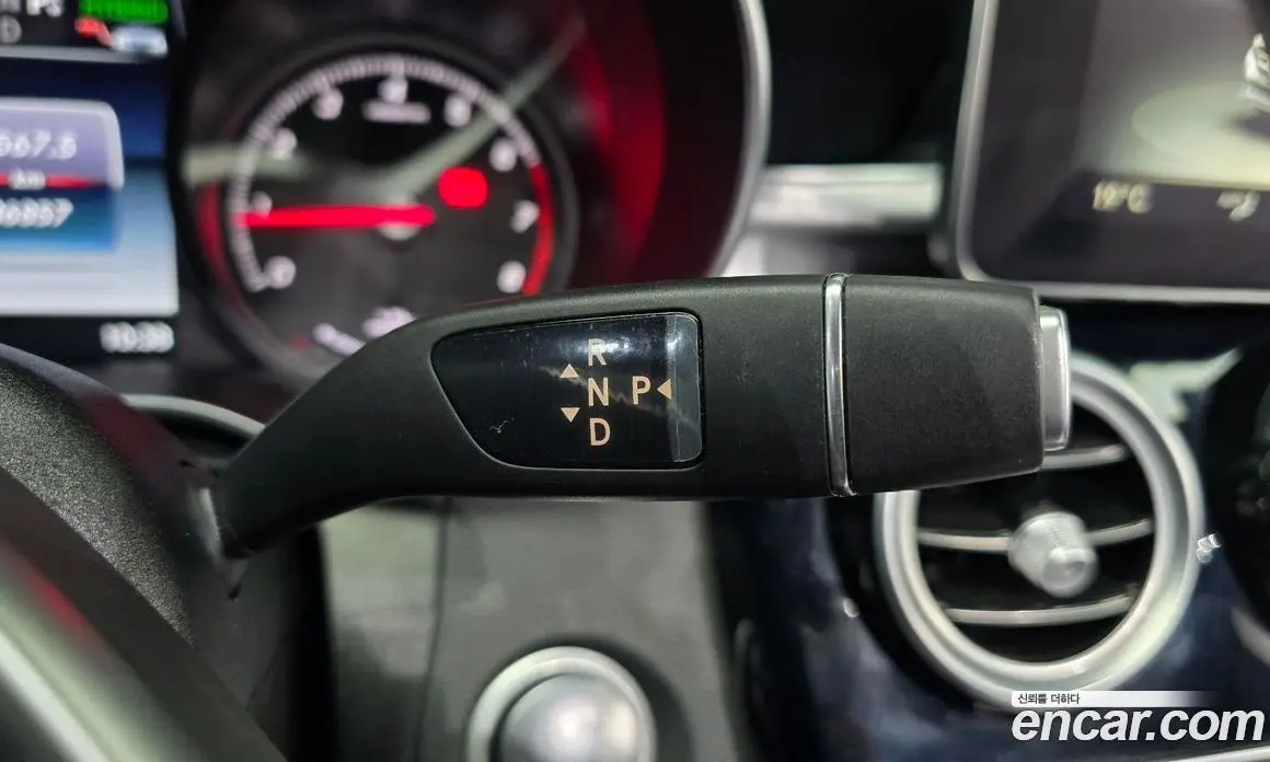 Mercedes-Benz C-Class 2018 2.0 автомат (гидро), фото 11