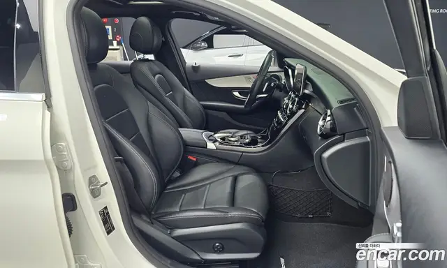 Mercedes-Benz C-Class 2018 2.0 автомат (гидро), миниатюра 12
