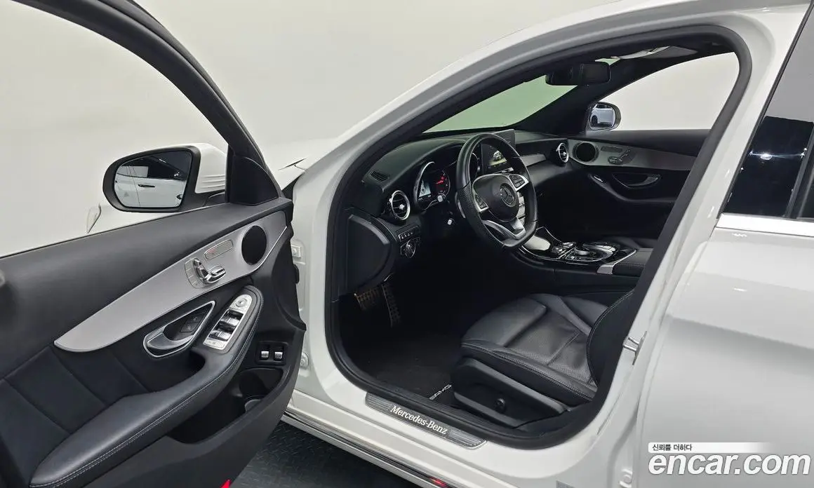 Mercedes-Benz C-Class 2018 2.0 автомат (гидро), фото 16