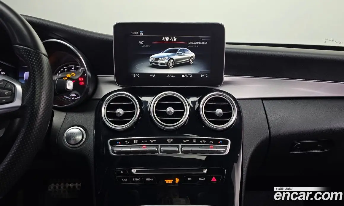 Mercedes-Benz C-Class 2018 2.0 автомат (гидро), фото 20