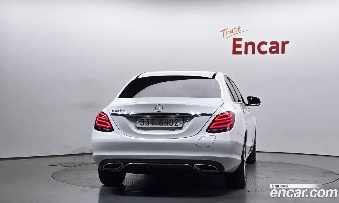 Mercedes-Benz C-Class 2018 2.0 автомат (гидро), фото 3