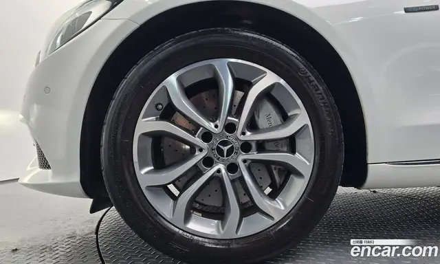 Mercedes-Benz C-Class 2018 2.0 автомат (гидро), миниатюра 4
