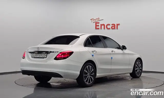 Mercedes-Benz C-Class, 2019, 82 195 км