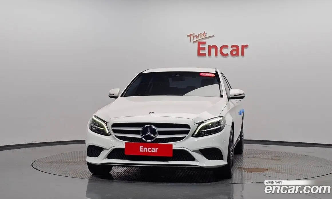 Mercedes-Benz C-Class 2019 2.0 автомат (гидро), фото 2 Mercedes-Benz C-Class 2019 2.0 автомат (гидро), фото 2