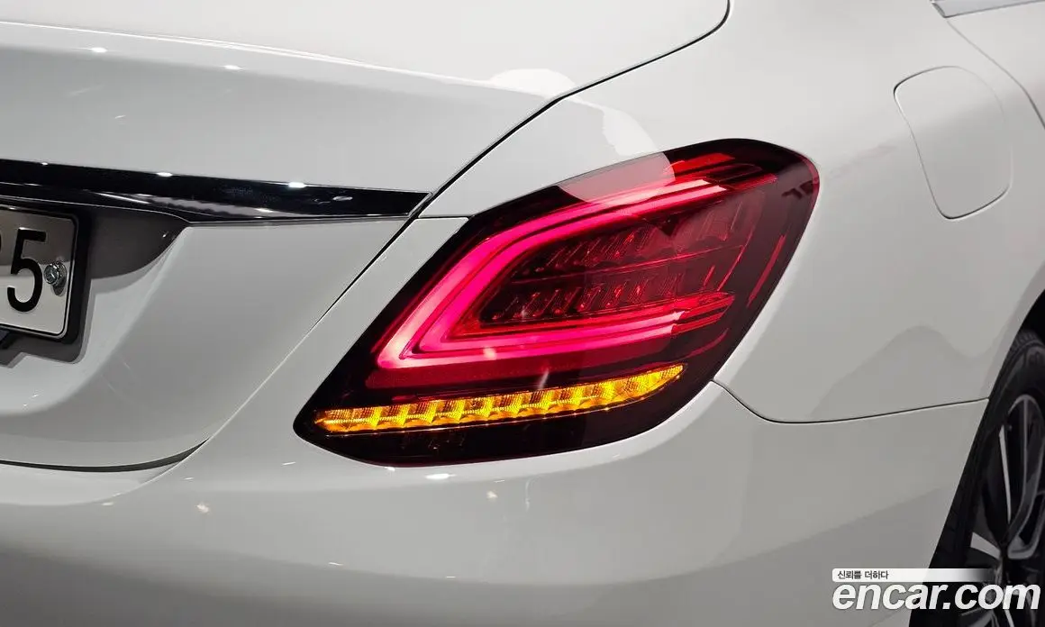 Mercedes-Benz C-Class 2019 2.0 автомат (гидро), фото 8 Mercedes-Benz C-Class 2019 2.0 автомат (гидро), фото 8