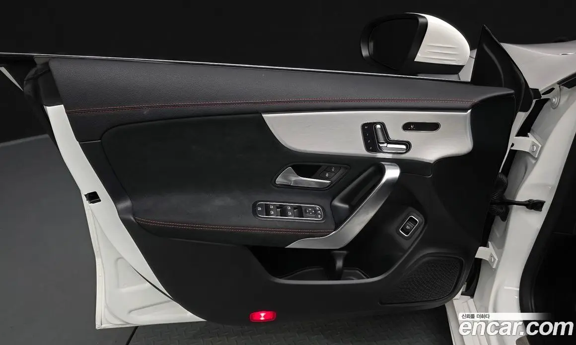 Mercedes-Benz CLA-Class 2022 2.0 автомат (гидро), фото 14 Mercedes-Benz CLA-Class 2022 2.0 автомат (гидро), фото 14