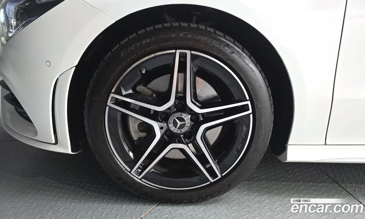 Mercedes-Benz CLA-Class 2022 2.0 автомат (гидро), фото 5 Mercedes-Benz CLA-Class 2022 2.0 автомат (гидро), фото 5