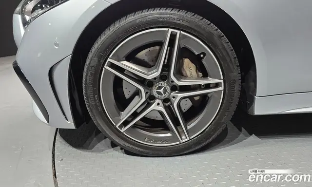 Mercedes-Benz CLS-Class 2022 1.9 автомат (гидро), миниатюра 5