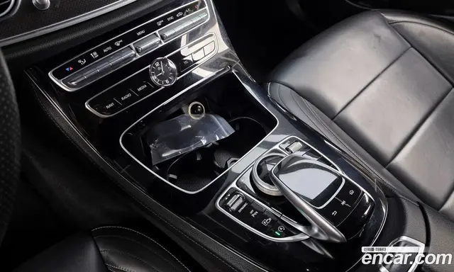 Mercedes-Benz E-Class 2017 2.0 автомат (гидро), миниатюра 12