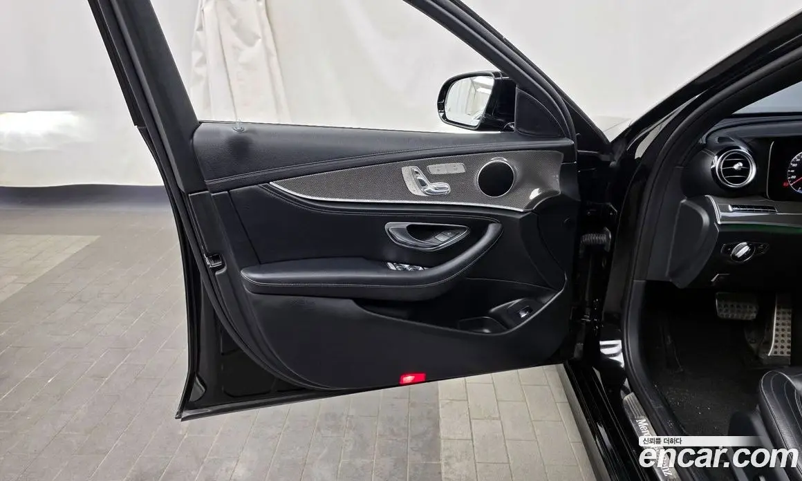 Mercedes-Benz E-Class 2017 2.0 автомат (гидро), фото 14