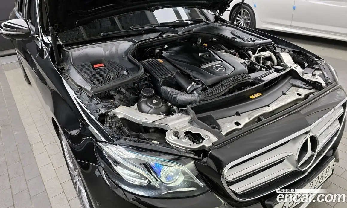 Mercedes-Benz E-Class 2017 2.0 автомат (гидро), фото 6