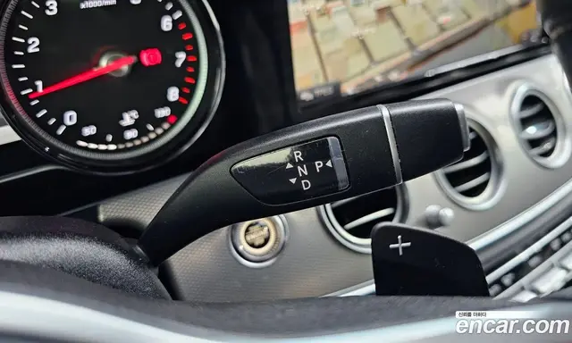 Mercedes-Benz E-Class 2018 2.0 автомат (гидро), миниатюра 12