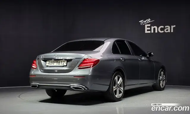 Mercedes-Benz E-Class 2018 1.9 автомат (гидро), миниатюра 2 Mercedes-Benz E-Class 2018 1.9 автомат (гидро), миниатюра 2