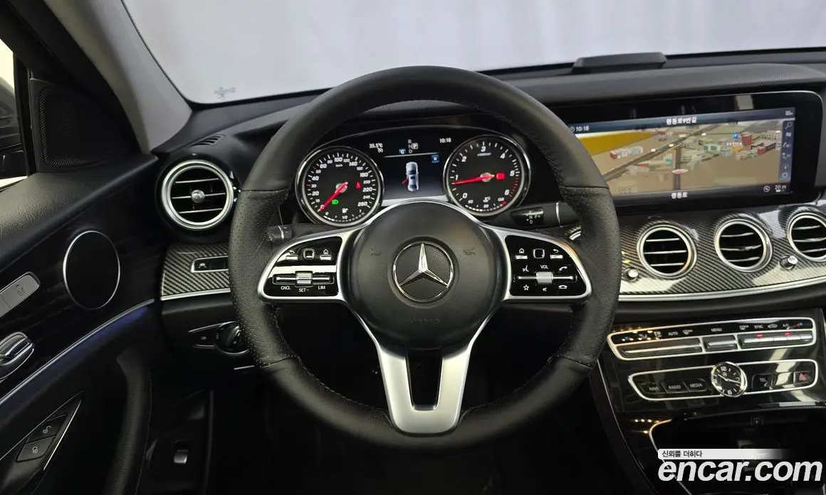 Mercedes-Benz E-Class 2018 1.9 автомат (гидро), фото 20 Mercedes-Benz E-Class 2018 1.9 автомат (гидро), фото 20