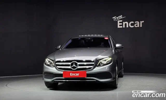 Mercedes-Benz E-Class 2018 1.9 автомат (гидро), миниатюра 3 Mercedes-Benz E-Class 2018 1.9 автомат (гидро), миниатюра 3