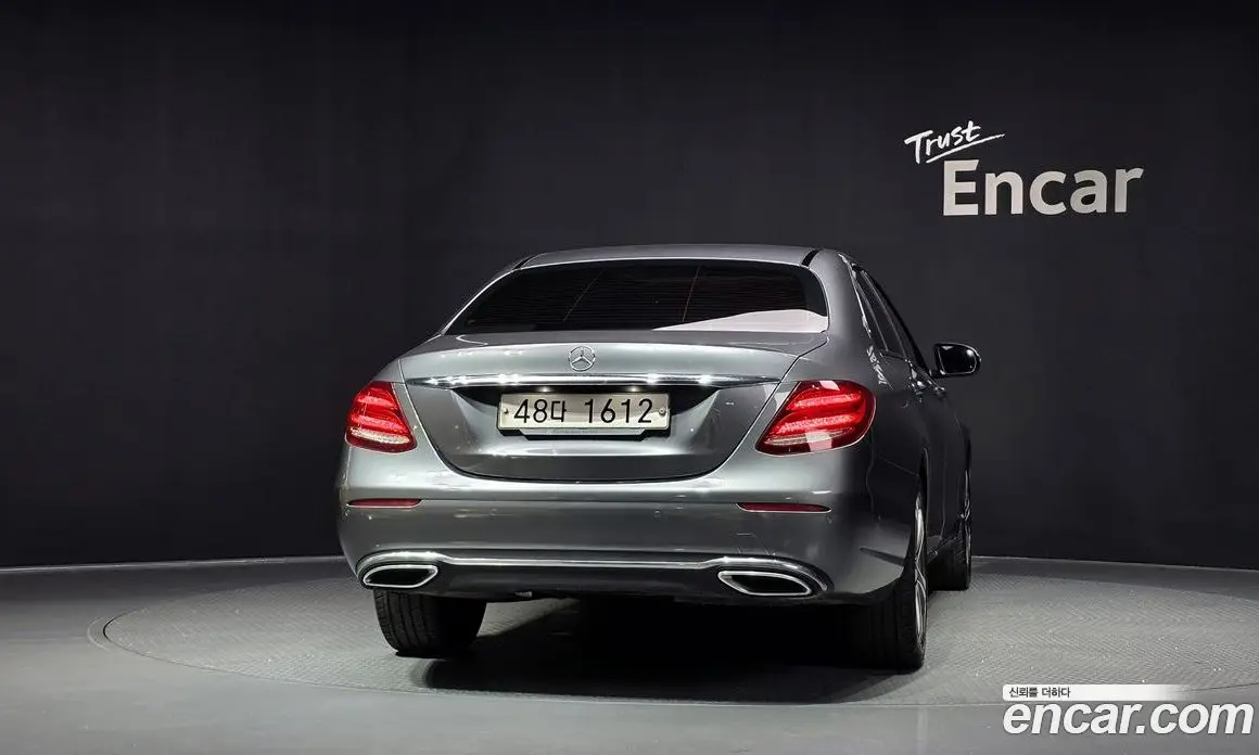 Mercedes-Benz E-Class 2018 1.9 автомат (гидро), фото 4 Mercedes-Benz E-Class 2018 1.9 автомат (гидро), фото 4
