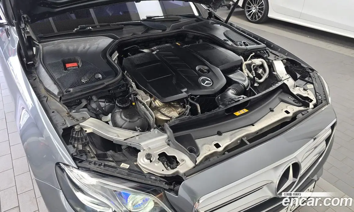 Mercedes-Benz E-Class 2018 1.9 автомат (гидро), фото 6 Mercedes-Benz E-Class 2018 1.9 автомат (гидро), фото 6