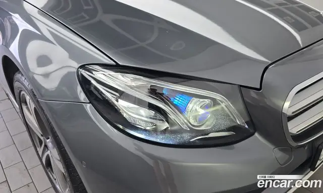 Mercedes-Benz E-Class 2018 1.9 автомат (гидро), миниатюра 8 Mercedes-Benz E-Class 2018 1.9 автомат (гидро), миниатюра 8