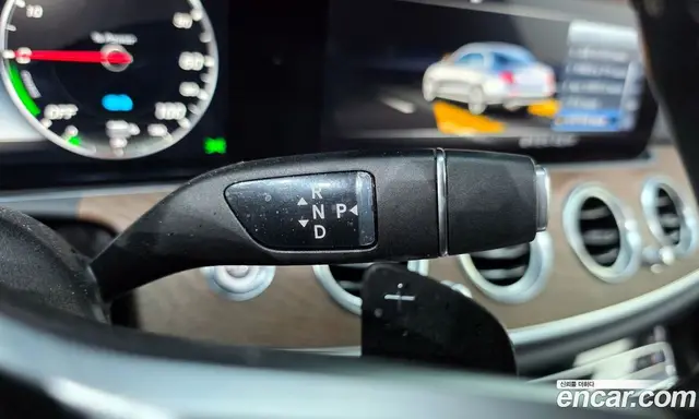 Mercedes-Benz E-Class 2019 2.0 автомат (гидро), миниатюра 12