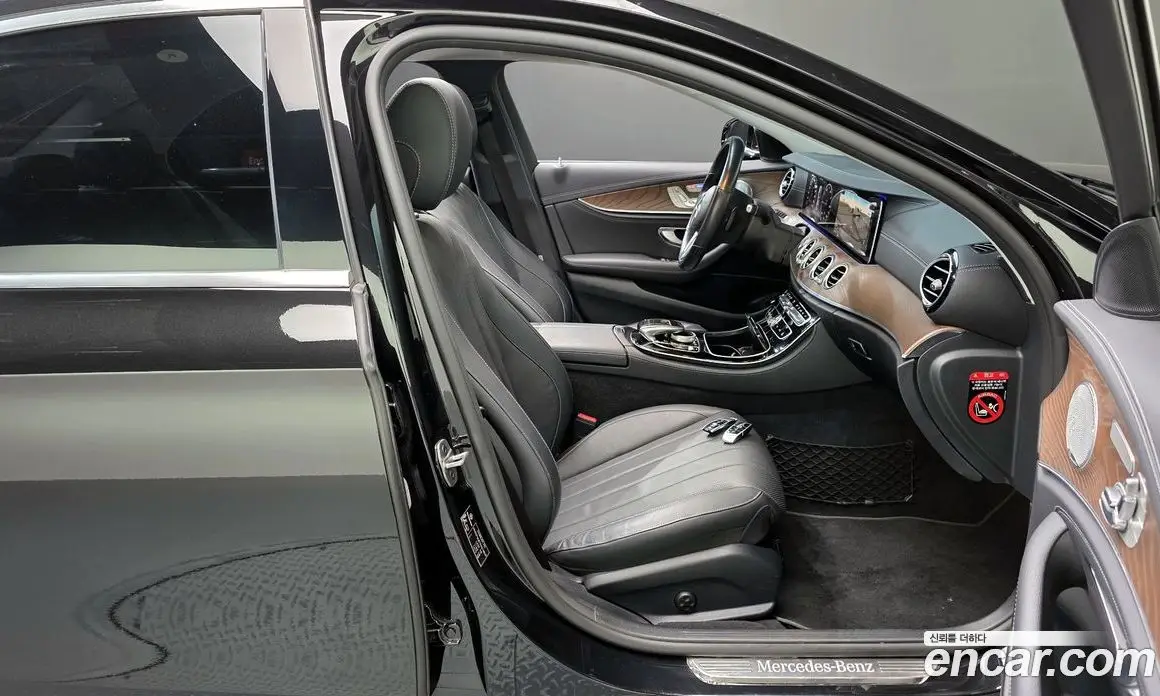 Mercedes-Benz E-Class 2019 2.0 автомат (гидро), фото 16 Mercedes-Benz E-Class 2019 2.0 автомат (гидро), фото 16