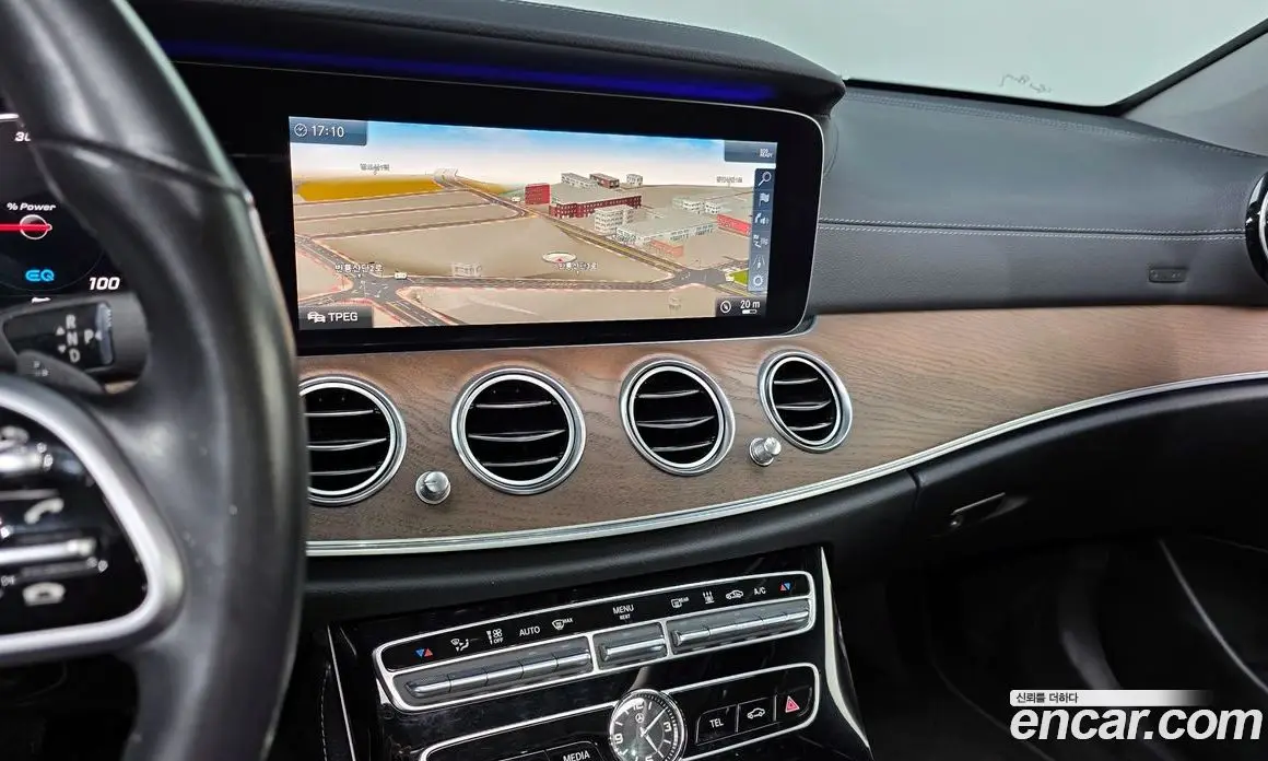 Mercedes-Benz E-Class 2019 2.0 автомат (гидро), фото 20 Mercedes-Benz E-Class 2019 2.0 автомат (гидро), фото 20