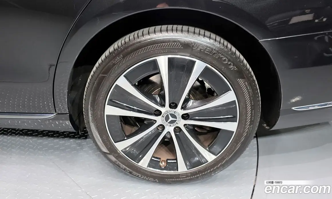 Mercedes-Benz E-Class 2019 2.0 автомат (гидро), фото 7 Mercedes-Benz E-Class 2019 2.0 автомат (гидро), фото 7