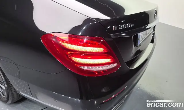 Mercedes-Benz E-Class 2019 2.0 автомат (гидро), миниатюра 9 Mercedes-Benz E-Class 2019 2.0 автомат (гидро), миниатюра 9