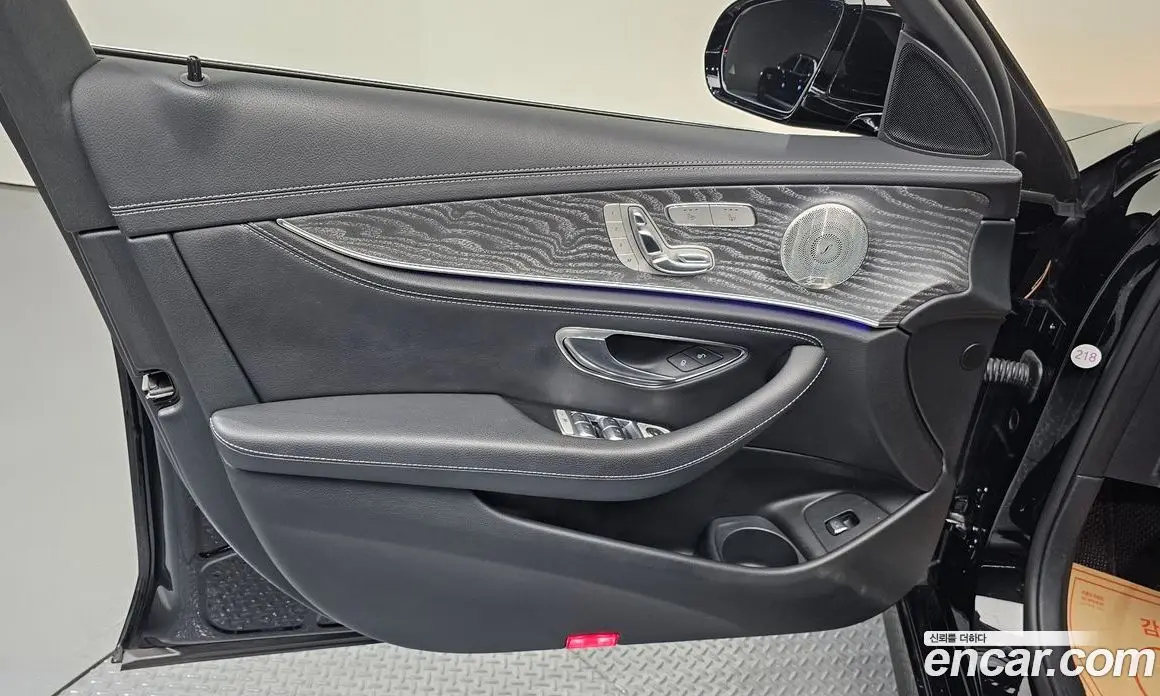 Mercedes-Benz E-Class 2022 2.0 автомат (гидро), фото 14