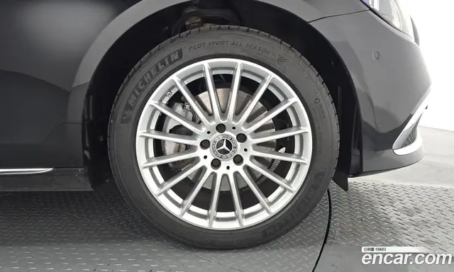 Mercedes-Benz E-Class 2022 1.9 автомат (гидро), миниатюра 7