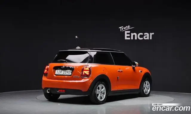 Mini Cooper 2019 1.5 автомат (гидро), миниатюра 2 Mini Cooper 2019 1.5 автомат (гидро), миниатюра 2