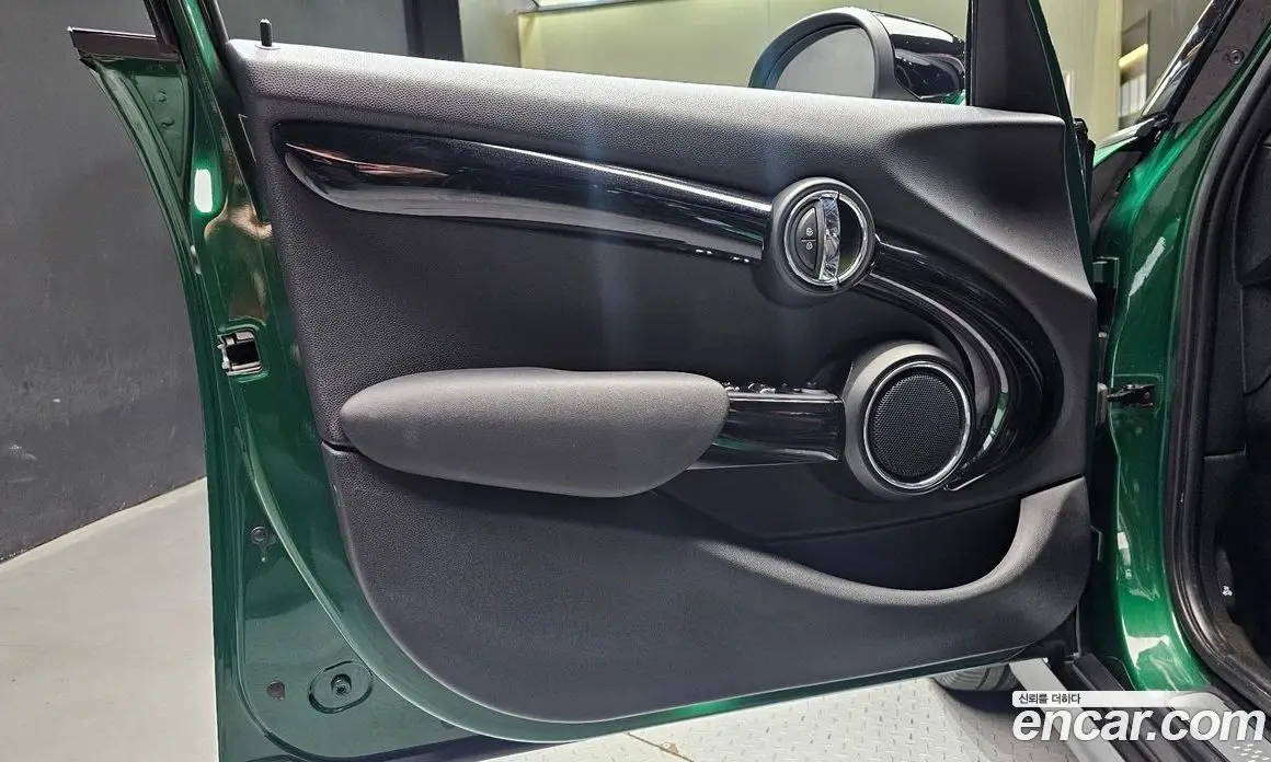 Mini Cooper 2019 2.0 автомат (гидро), фото 14