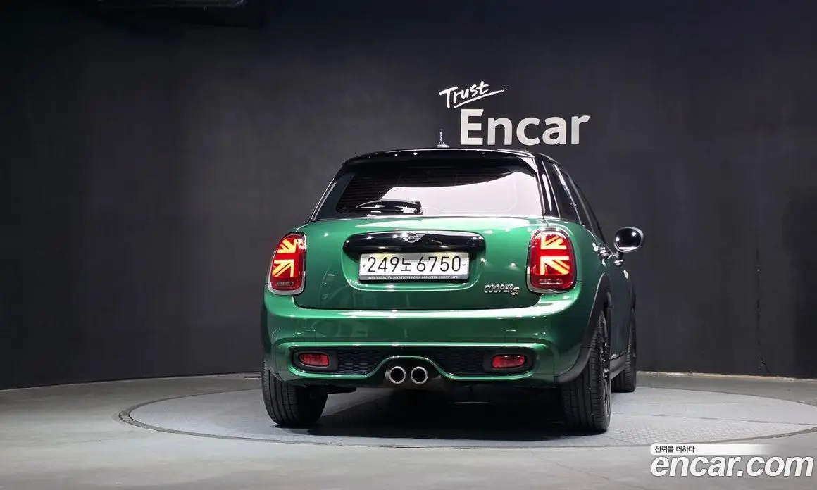 Mini Cooper 2019 2.0 автомат (гидро), фото 4