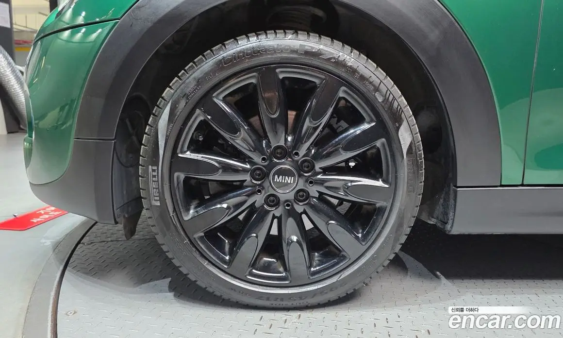 Mini Cooper 2019 2.0 автомат (гидро), фото 5