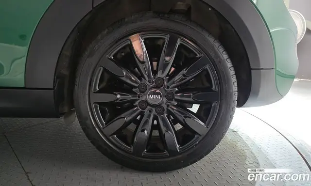 Mini Cooper 2019 2.0 автомат (гидро), миниатюра 7
