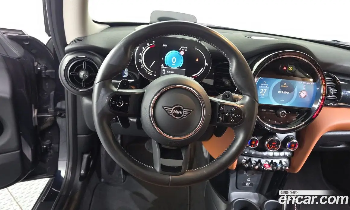 Mini Cooper 2022 2.0 автомат (гидро), фото 18 Mini Cooper 2022 2.0 автомат (гидро), фото 18