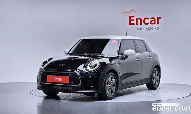 Mini Cooper, 2023, 3 607 км