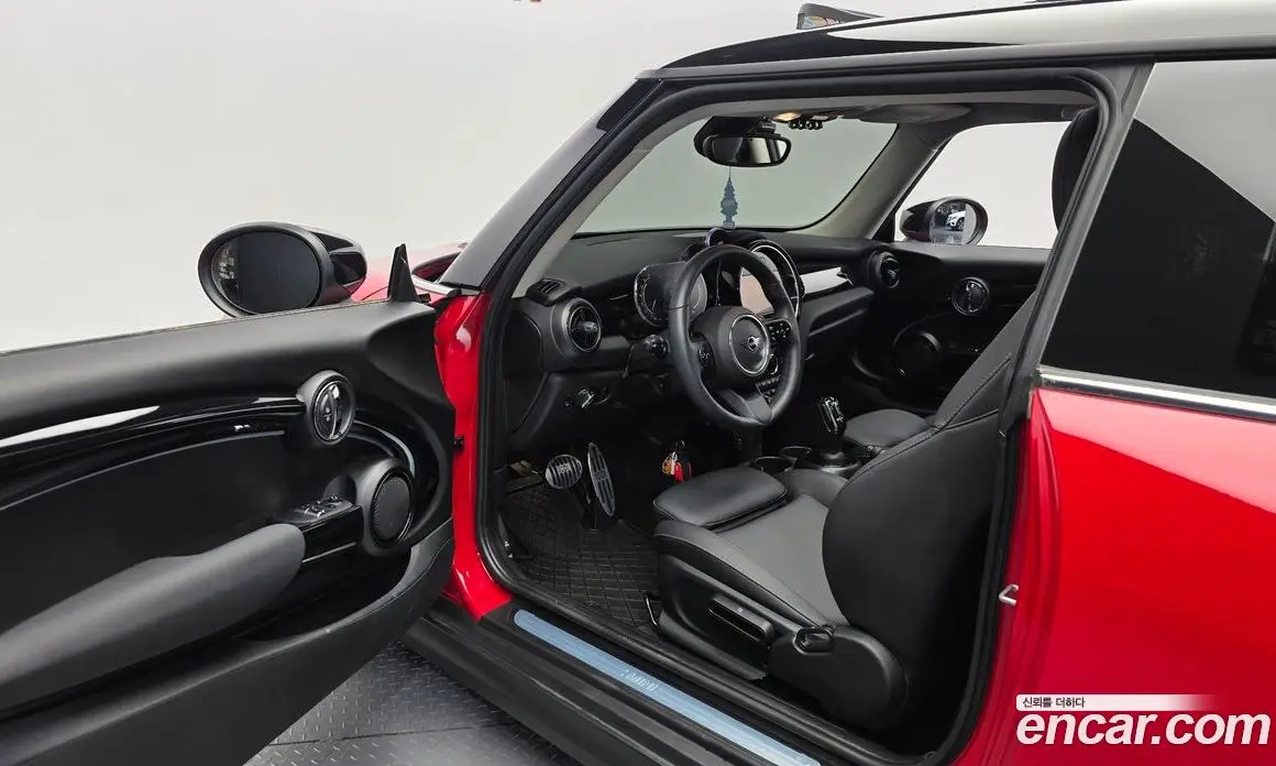 Mini Cooper 2023 1.5 автомат (гидро), фото 13